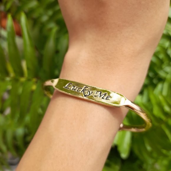 gold bangle - Picture 2 of 4